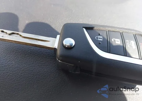 2025 Toyota Corolla Le z USA, uszkodzony, nr VIN 5YFB4MDE7SP302162